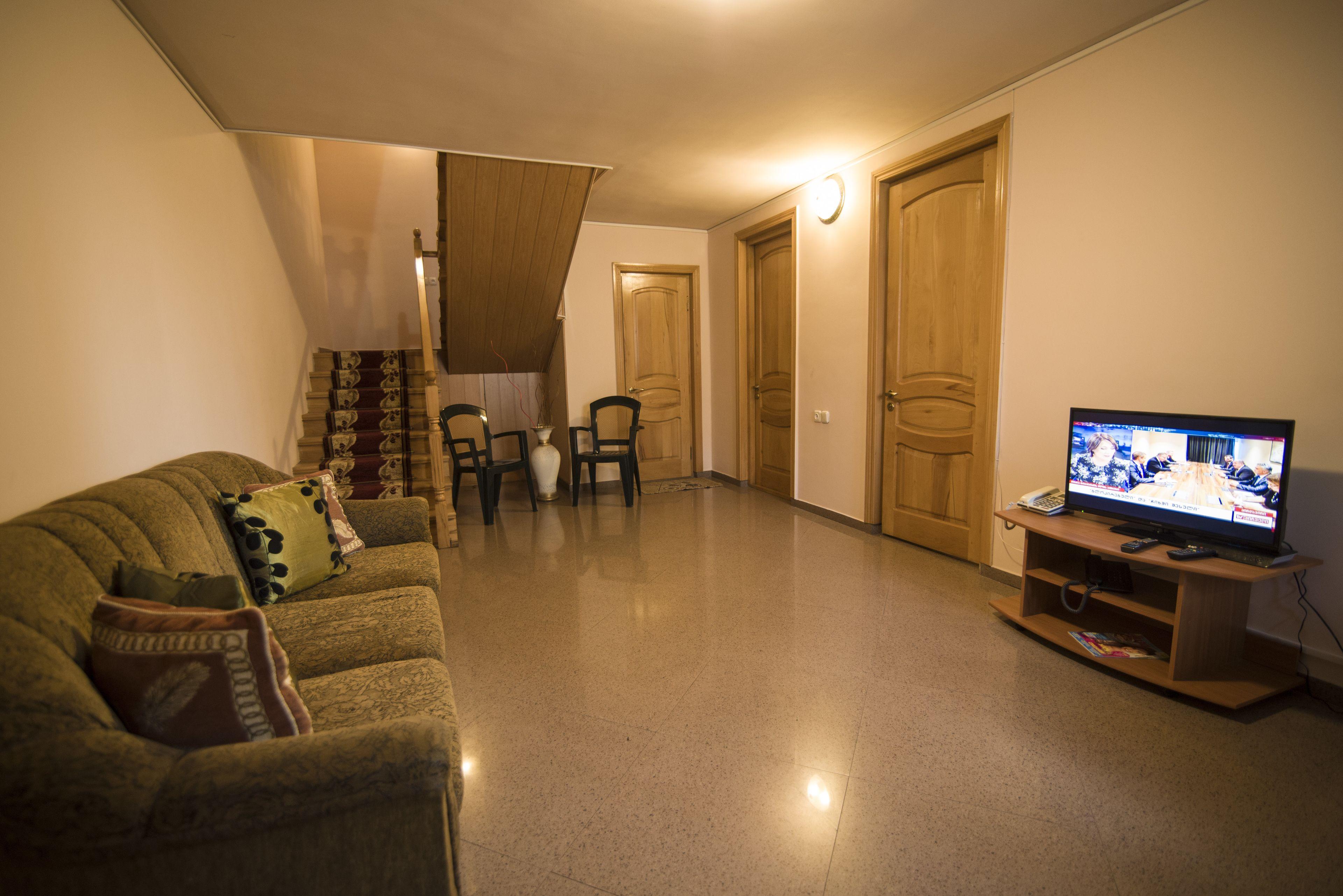 G&G House Hotel - Tbilisi — Photos 2